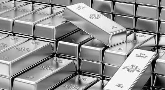 أسعار عقود الفضة تغلق على انخفاض وتسجل 66.820 دولارا للأونصة في التداولات الأخيرة.