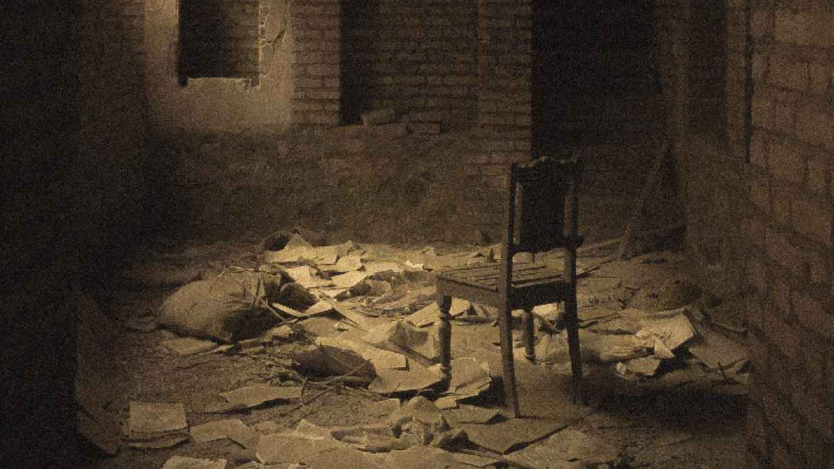 العثور على مسن محتجز في قبو منزل منذ 20 عاما 