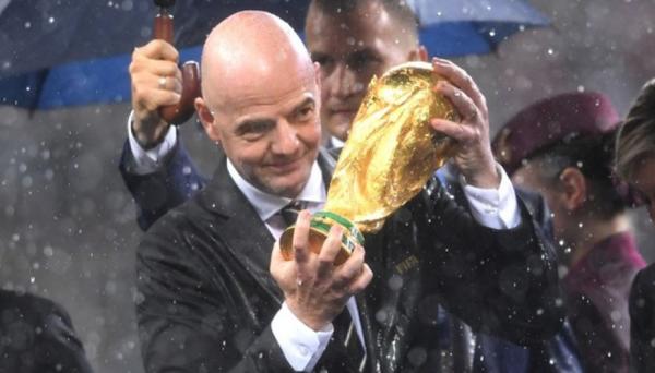 الفيفا يبلغ الاتحادات الوطنية بإقامة كأس العالم كل عامين بداية من 2026