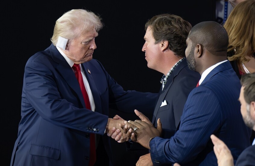 تاكر كارلسون: ضميري يؤنبني بسبب ترامب - (فيديو)