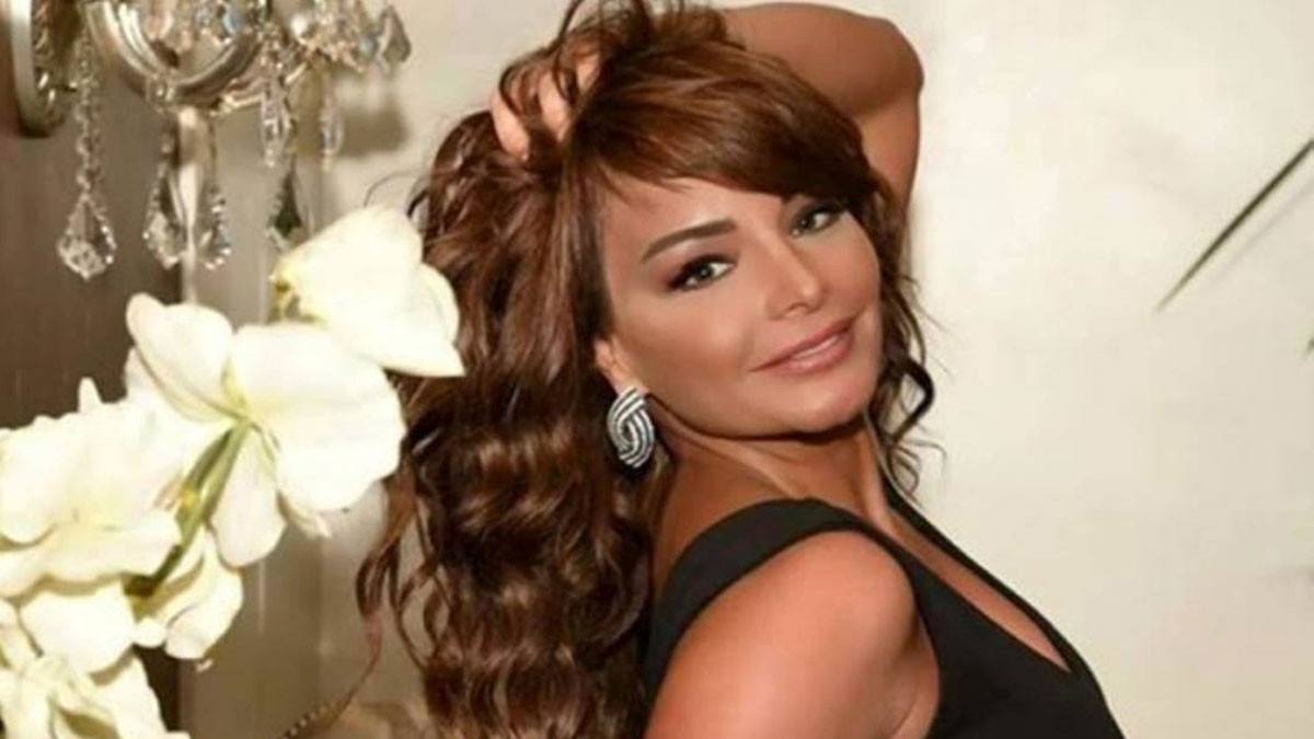 الفنانة السورية تولين البكري: لست مصابة بكورونا لكني خضعت لعمل جراحي أكثر خطورة