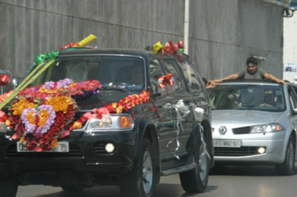 "موكب زفاف" مصري تحول إلى جنازة بموت العريس وحماته