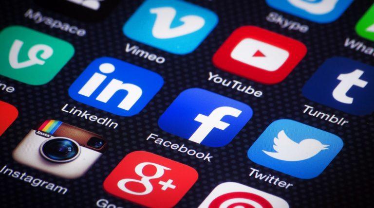 أفضل طريقة لاكتشاف التطبيقات المزيفة