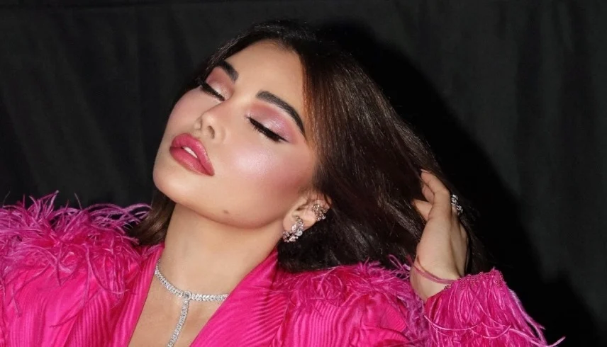 مواقف غير مألوفة لهيفاء وهبي على المسرح