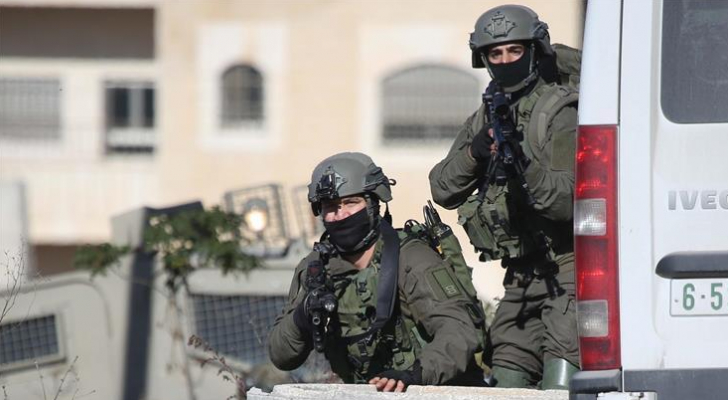جيش الاحتلال الإسرائيلي يطلق النار صوب فلسطيني جنوب بيت لحم