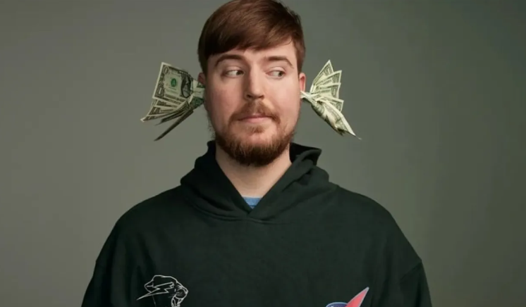 رغم ثروته بالمليارات ..  مستر بيست يفاجئ متابعيه: لا أملك ثمن وجبة ماكدونالدز