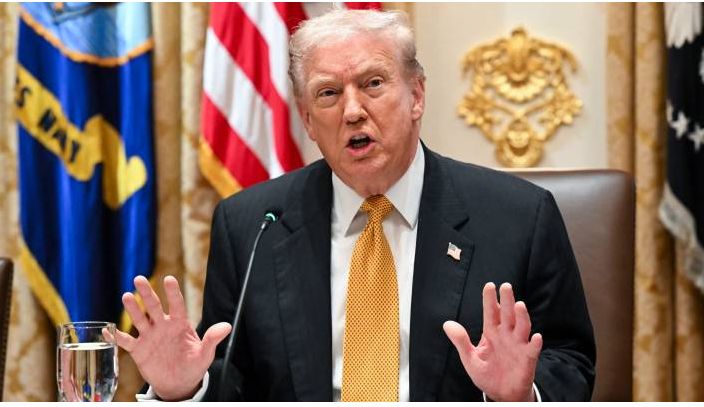 باستثناء ذوي الدخل المرتفع ..  ترمب: الحكومة ستصرف مبلغ 2000 دولار للأمريكيين