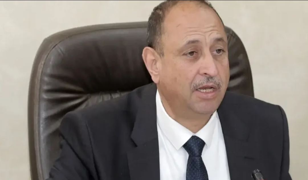 نقيب الأطباء: تعديل الإجازة دون راتب يفتح أمام الكفاءات الطبية أبواب العالم