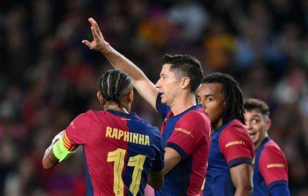 برشلونة يكتسح دورتموند برباعية في ربع نهائي دوري الأبطال