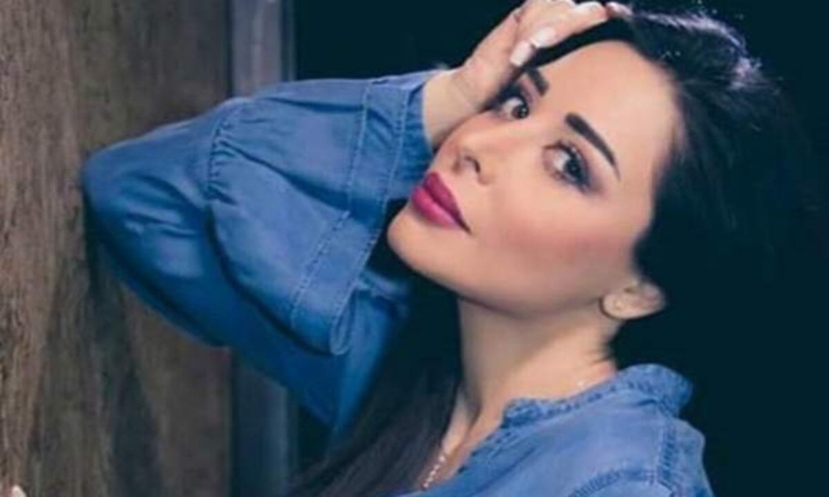 بالفيديو  ..  الفنانة خلود عيسى تقع بمقلب قوي جدا 