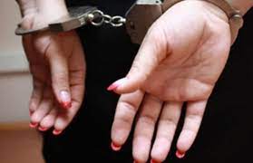  حبس سيدة لمدة سنة بعد منعها طليقها من رؤية طفلته منذ ولادتها