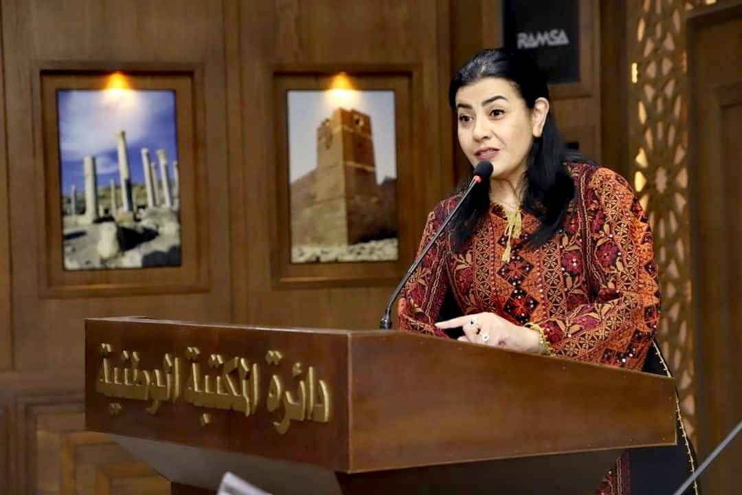 قراءة نقدية في رواية لجوءستان 