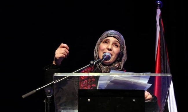 الفلسطينية حنان الحروب أفضل معلم في العالم