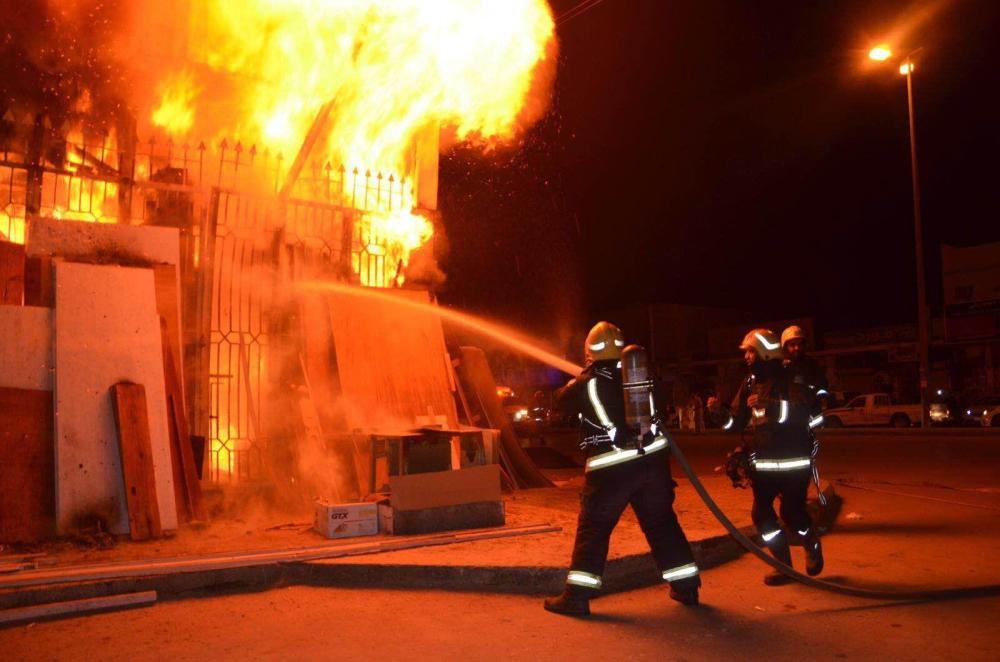 إصابة (8) أشخاص إثر حريق منزل في العاصمة