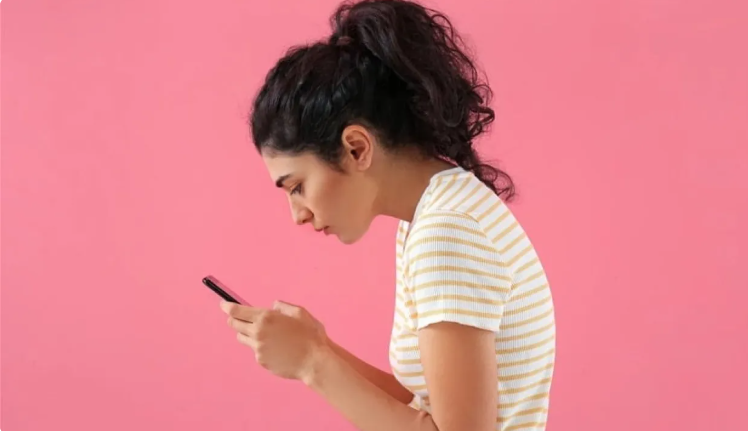 لماذا يصاب البعض بالتحدب وكيف يمكن منعه؟