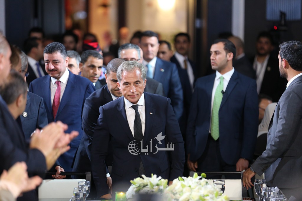 مندوبا عن الملك ..  رئيس الوزراء يرعى الاحتفال بيوم الصناعة الأردنية  ..  صور 