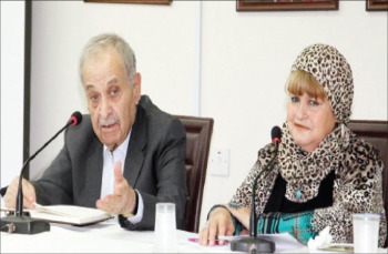 الشاعر حيدر محمود يتأمل هموم وجراحات الأمة