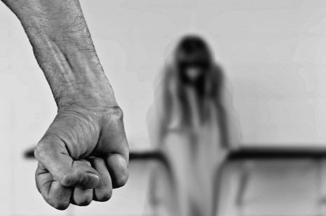 كيف أتعامل مع أبي الذي أساء إلينا كثيراً؟