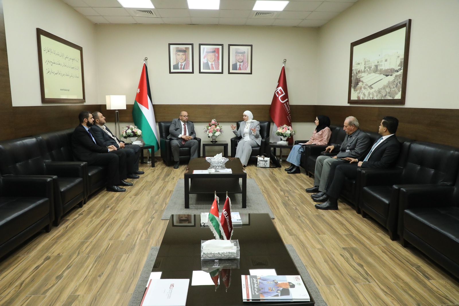 الشرق الأوسط" تبحث تعزيز التعاون البحثي مع صندوق دعم البحث العلمي والتطوير في الصناعة