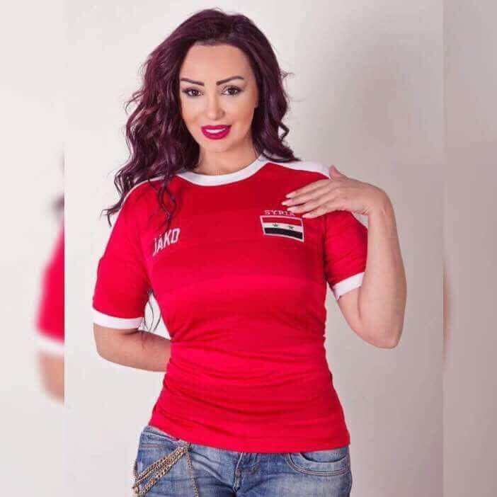 وفاة الممثلة السورية دينا هارون 