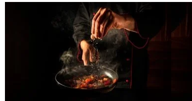 دراسة: دخان الطهي بالمطبخ أشد ضررًا من السجائر ونصائح للوقاية