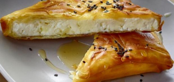 طريقة عمل جلاش بالجبنة بخطوات بسيطة