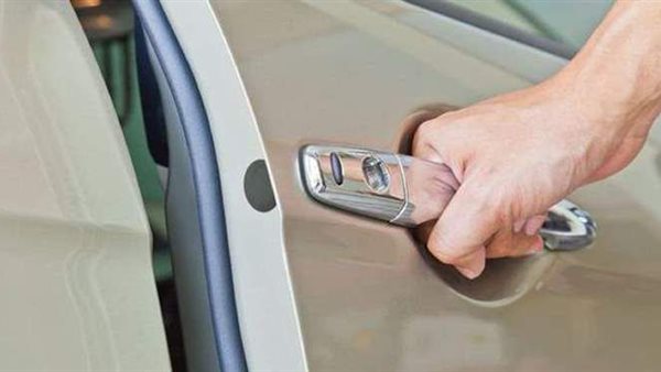 تعرف على كيفية الدخول والخروج من السيارة بأمان #سرايا 