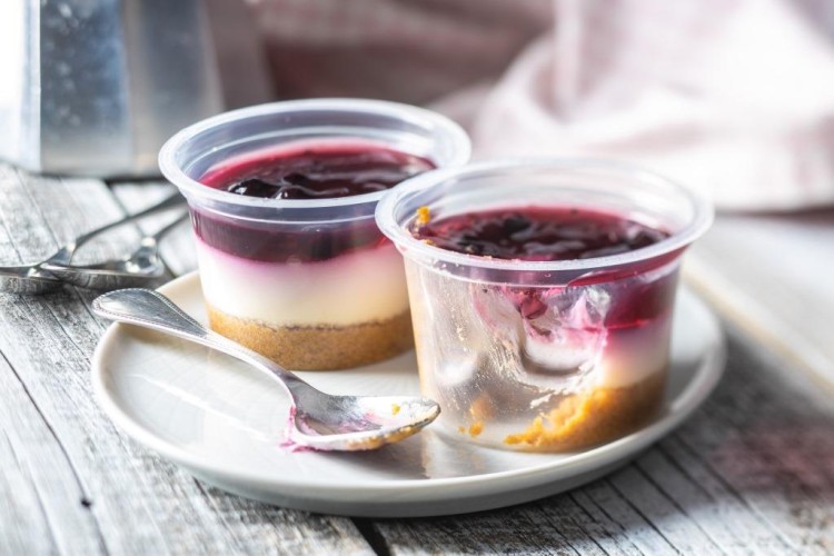 كاسات التشيز كيك البارد بدون فرن