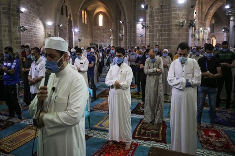 السماح بأداء صلاة الجمعة "فقط" في مساجد غزة