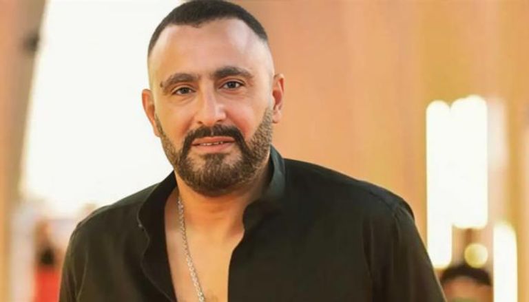 السقا يوضح موقفه من اتهام مها الصغير بالسرقة وحقيقة العودة