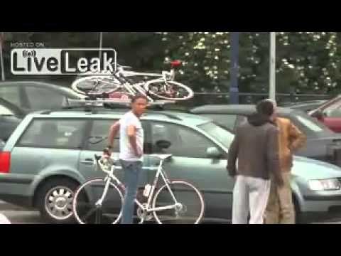 بالفيديو  ..  محاولة فاشلة لسرقة دراجة هوائية