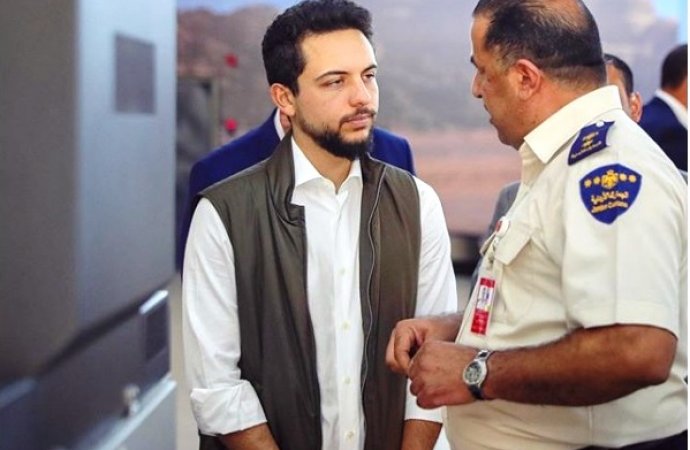 ولي العهد يطلع على جاهزية مطار الملك الحسين بالعقبة - صور 