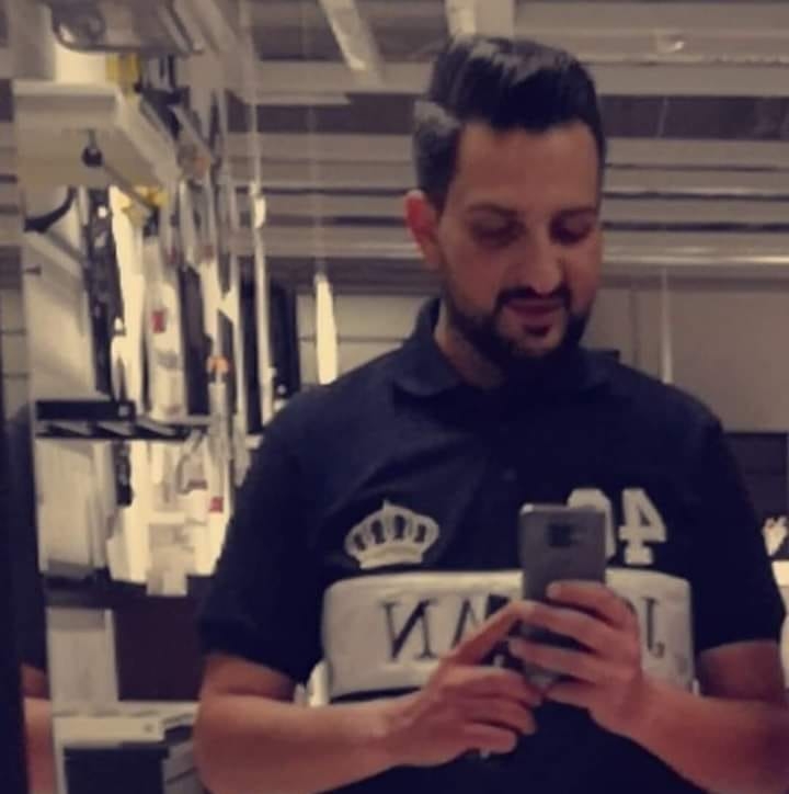  أنس الأحدب .. "عيد ميلاد سعيد"