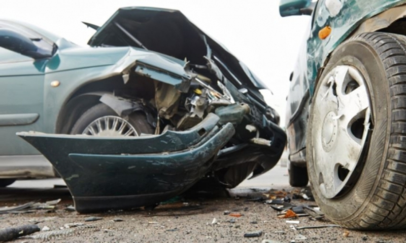 إصابة شخص بحادث تصادم بين 5 مركبات أسفل جسر سلحوب  