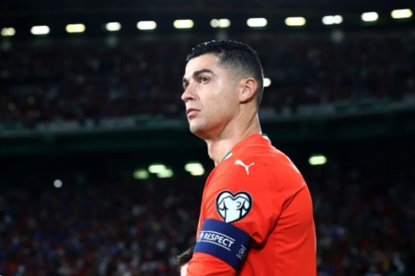 مليون يورو مقابل جلسة تصوير مع رونالدو