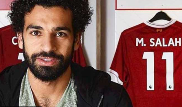 أسطورة مانشستر يونايتد يوضح رأيه في أحقية محمد صلاح بالفوز بالكرة الذهبية