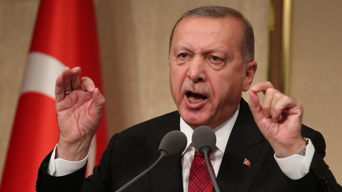 اعتبارا من الخميس ..  أردوغان يفرض عزلا عاما في تركيا لمدة 4 أيام