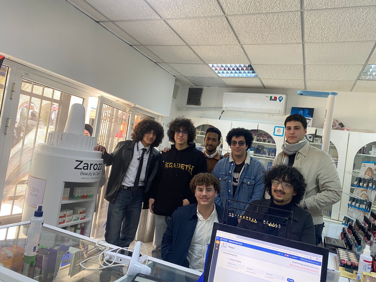 صيدلية جامعة فيلادلفيا تنظم يوماً مفتوحاً للعناية بالشعر والبشرة