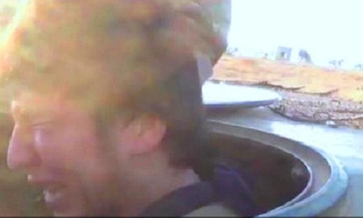 بالفيديو  ..  حين بكى "جعفر الطيار" ندماً قبل موته الانتحاري