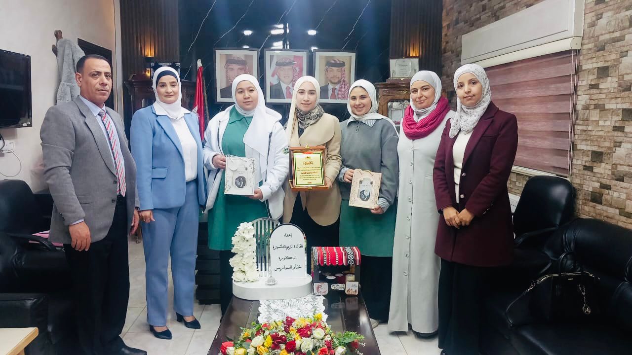 السواريس تكرّم التميّز العلمي وتؤكد دعم المشاركات العالمية