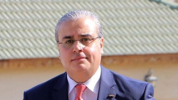 بعد رسالة الخالدي ..  وزير الصحة يفتح أبوابه للمواطنين وينهي عهد التجاهل