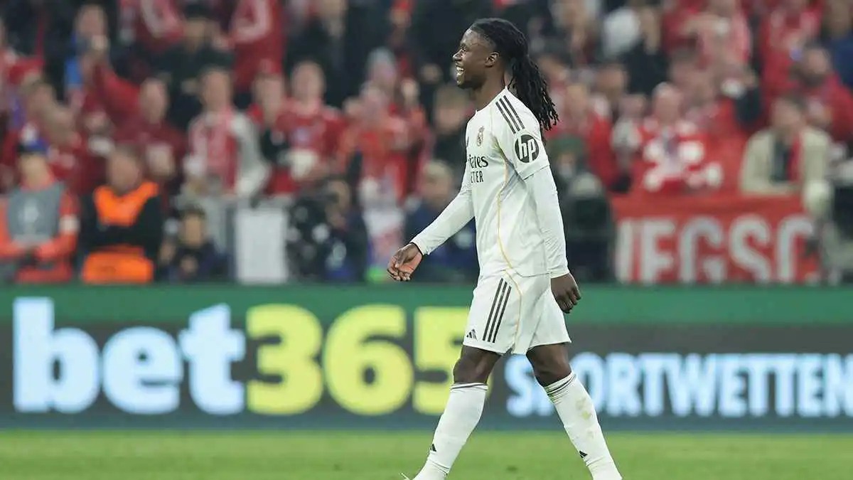 انهيار وبكاء كامافينغا ..  كواليس جديدة عن ليلة وداع ريال مدريد دوري أبطال أوروبا  