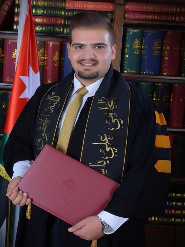 علي ياسر الخوالدة  ..  مبارك التخرج 