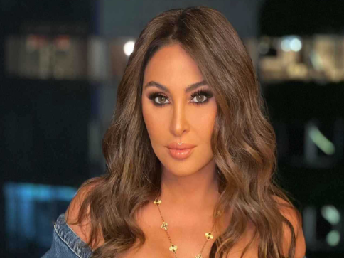 توضيح من إليسا بشأن تأخر ألبومها الجديد