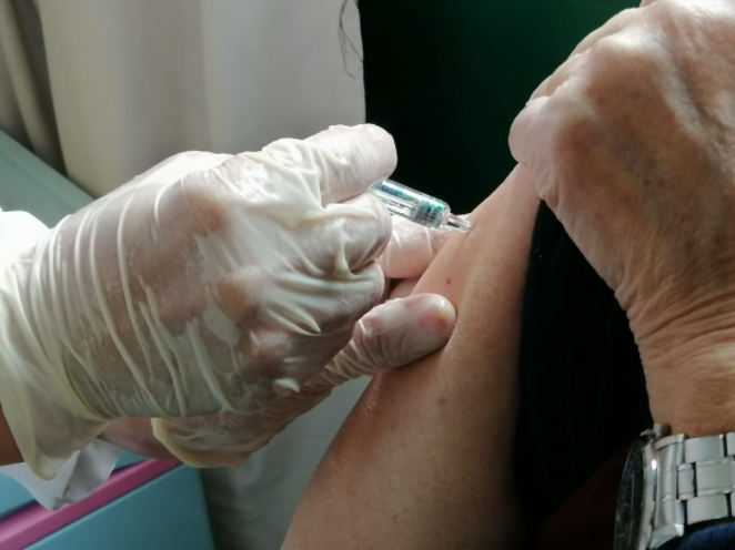 300 ألف شخص سجل لأخذ لقاح كورونا و أكثر من 30 ألف تلقاه و لا بلاغات حول "المضاعفات"