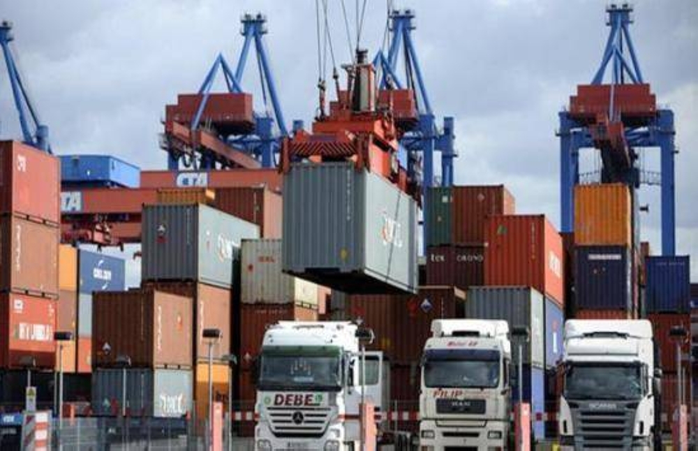 108 ملايين دينار صادرات تجارة عمان الشهر الماضي