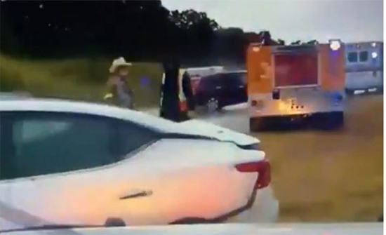 بالفيديو : حادث سير غريب في إحدى ولايات أمريكا!