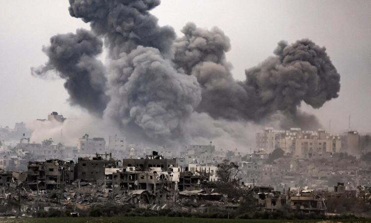 شهداء وجرحى جراء القصف الإسرائيلي لمناطق في قطاع غزة