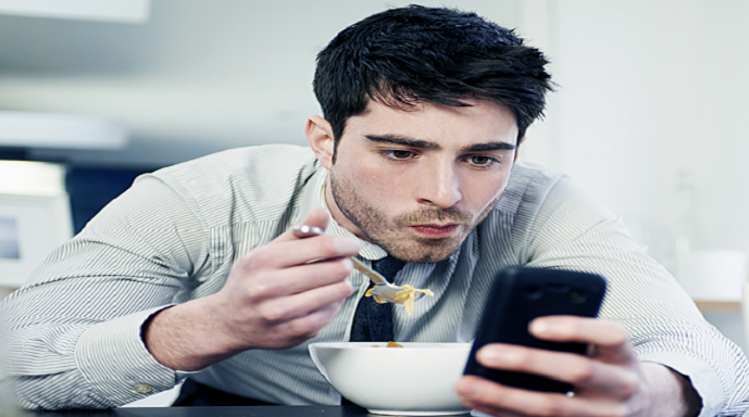 6 عادات غذائية تبطئ عملية الأيض