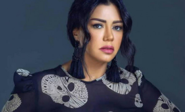 بالفيديو  ..  رانيا يوسف تكشف سر قرارها ارتداء الحجاب